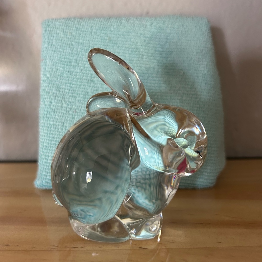 Elegant Glass Rabbit Figurine - Clear     Possibly Fenton